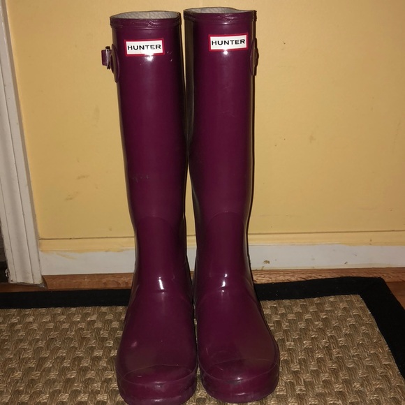 Women’s Hunter Rain boots 8/9 W - Picture 2 of 7